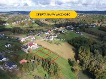 Działka budowlana w Zawadzie gm. Myślenice. 
Oferujemy do sprzedaży atrakcyjne, widokowe działki budowlane o powierzchni 700 m2