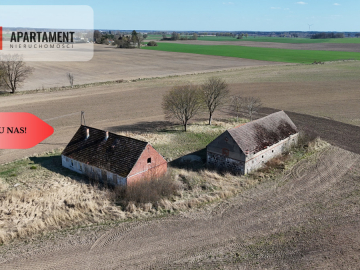 Klimatyczny dom z czerwonej cegły na wsi