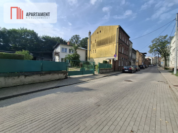 Lokal usługowy +działka (centrum)