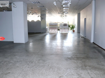 Lokal uslugowo-handlowy 500 m2, I piętro, winda