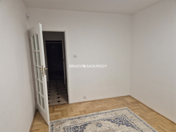 lokal na biuro, 64m2 na parterze,parking+tramwaj