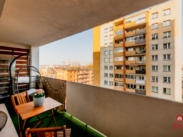 Duże mieszkanie z balkonem, Centrum