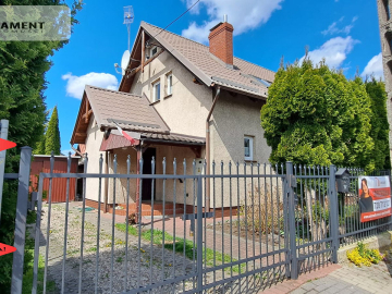 Dom blizniak, centrum, 3 pokoje, ogródek, garaż