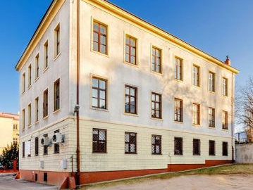 Łomża, budynek biurowy, 993 m2, sprzedam, 940 000 zł, netto.  
  
Na sprzedaż budynek biurowy na dużej działce w ścisłym centru