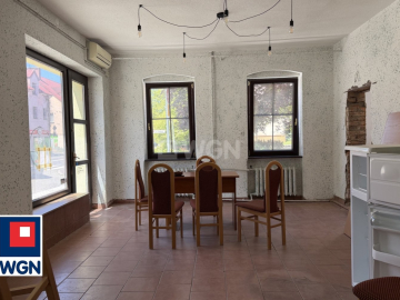Polkowice, Lokal na wynajem , Rynek , 2 500zł. 
 
Oferujemy Państwu lokal na wynajem w Polkowicach o powierzchni ok.60m2 przy u