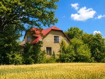 Dom z dużą działką budowlaną 2 994 m² — Kaniów, ul. Mirowska 24 

 Nieruchomość z potencjałem inwestycyjnym w spokojnej części 