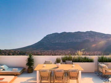 Gotowy penthouse 500 m od plaży w miasteczku Dénia