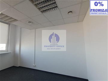 Włochy: lokal biurowy 30,80 m2 do wynajęcia