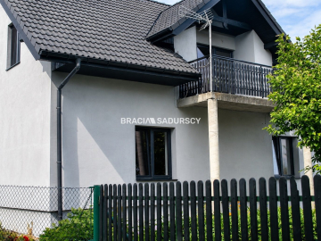 Dwurodzinny dom w Cichawie gm, Gdów