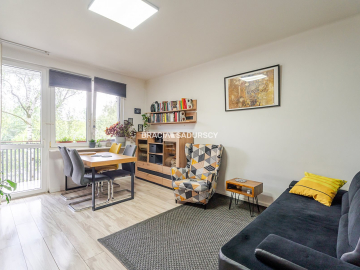 2 pokoje | 51,32 m² | duży balkon | os. Handlowe |