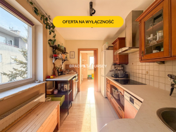 3-pok z garażem, balkon - dla rodziny