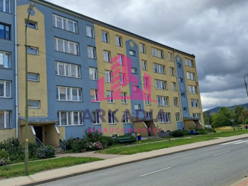 4 pokojowe  mieszkanie 79 m² ,Pieszyce