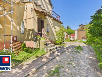 Trzebiatów, mieszkanie z ogródkiem i garażem, 2 pokoje, 47 m2, sprzedam, 219 000 zł.  
  
Na sprzedaż 2-pokojowe, bezczynszowe 