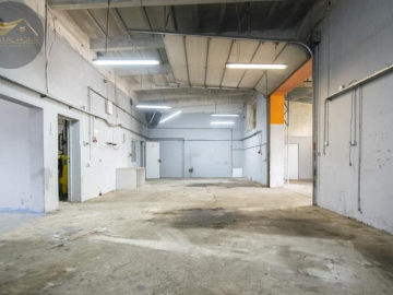 Lokal - Hala 180m2, działka 1200m2