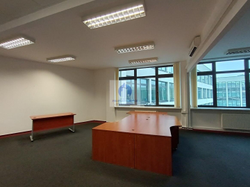 Ursynów : lokal biurowy 524,66 m2 do wynajęcia