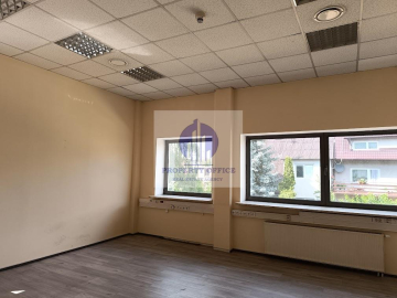 Targówek: lokal biurowy 64,50m2 do wynajęcia