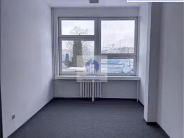 Włochy: lokal biurowy 35,20m2 do wynajęcia