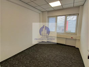 Włochy: lokal biurowy 10,50m2 do wynajęcia