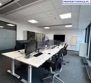warszawska Wola - lokal biurowy 1501m2 do wynajęcia