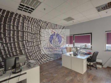 Włochy: lokal biurowy 450m2 do wynajęcia