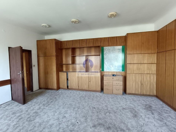 Włochy: lokal biurowy 73,40m2 do wynajęcia