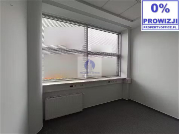 Praga Południe: lokal biurowy 16,70 m2 do wynajęcia