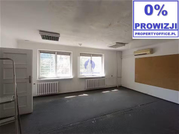 Włochy: lokal biurowy 37,60 m2 do wynajęcia