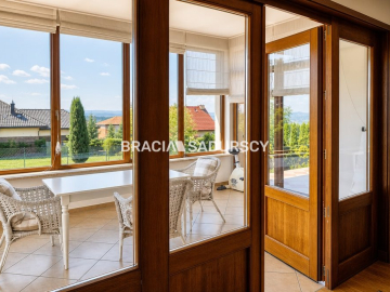 Luksusowy dom na wynajem - Buków, gmina Mogilany | 280 m² | ogród | wysoki standard  
 
Do wynajęcia wyjątkowy, komfortowy dom 
