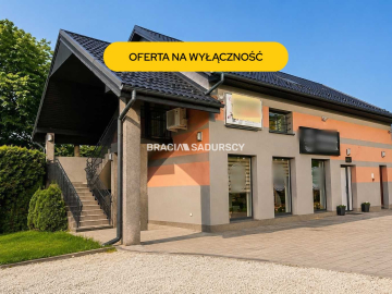 100m2, Michalowice z dużym parkingiem