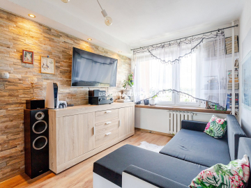 3 pok/ duży balkon/ winda/ ul. Walerego Sławka.