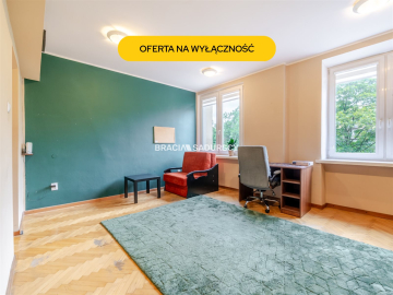 Na sprzedaż/ kawalerka z potencjałem/ 37m2