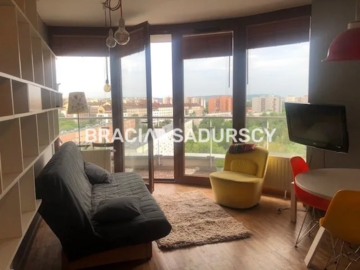 ATRAKCYJNY APARTAMENT 2 POKOJOWY   
        KROWODRZA  GÓRKA- panorama  
            
Oferujemy do wynajmu bardzo atrakcyjny dw