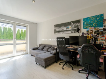 Studio z oddzielną kuchnią / UJ / Korpo / MPK