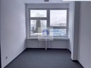 Włochy: lokal biurowy 35,20m2 do wynajęcia