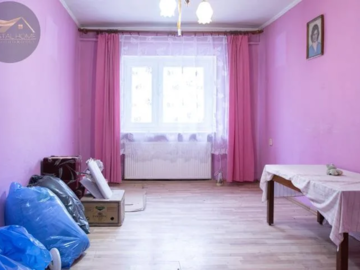 2 pokojowe mieszkanie do remontu z garażem