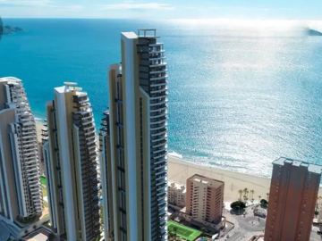 Wytworny apartament przy plaży z widokiem na morze