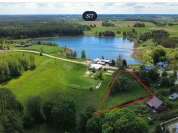 Dom nad jeziorem –  w malowniczym Kaletniku.