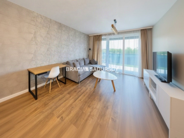 Przestronne studio z ogrodem i tarasam