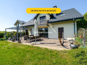 Bochnia, ul. Tadeusza Lecha - dom, wolnostojący. 