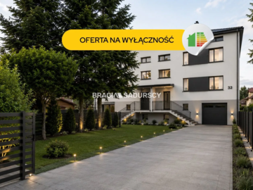 Czteropoziomowy dom z klatką schodową.