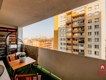 Trzy pokoje, dwie łazienki z balkonem, Centrum