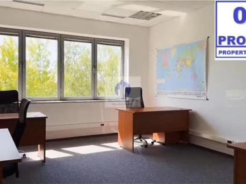 Włochy: lokal biurowy 23,43 m2 do wynajęcia