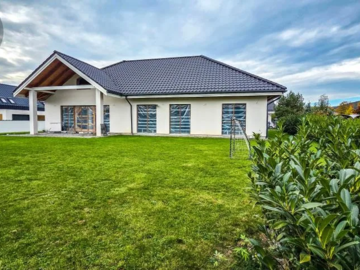 Przestronny dom 349 m² | 5 min od Świdnicy