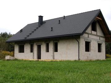 Dom w otoczeniu lasu | działka 2400 m²