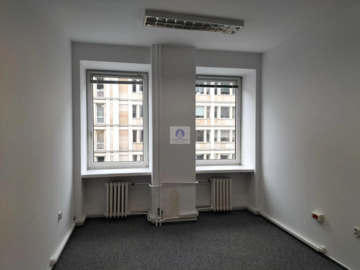 Śródmieście: lokal biurowy 23,50m2 do wynajęcia