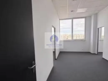 Włochy: lokal biurowy 61,60m2 do wynajęcia