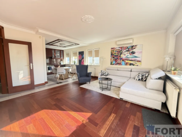 Mieszkanie 101, 16 m², 3 pokoje, garaż, recepcja