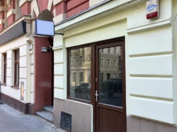 Sprzedam lokal z witryną, przy Dworcu PKP